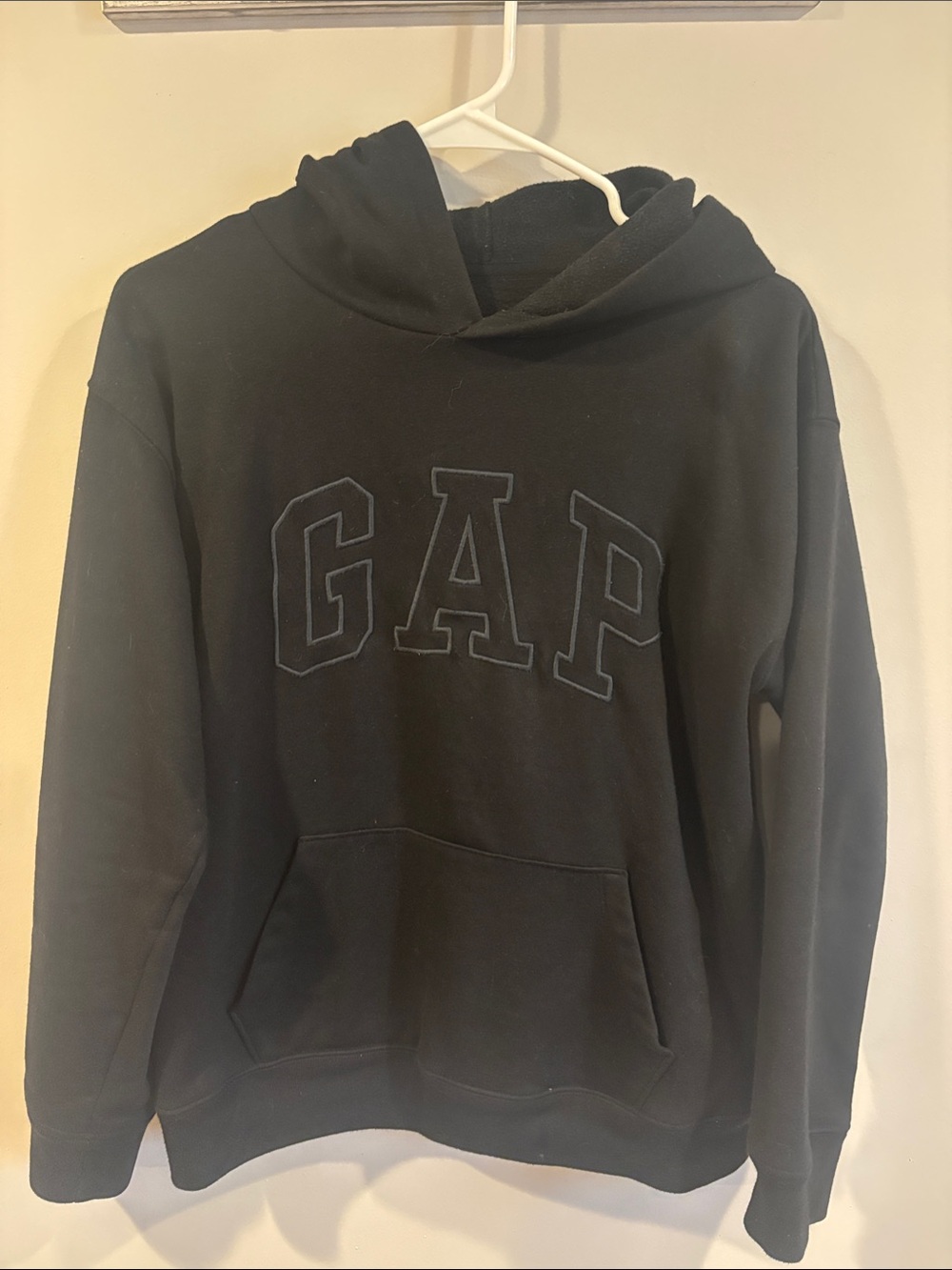 GAP Black Sweatshirt Hoodie with Embroidered Logo, Kids xxl
